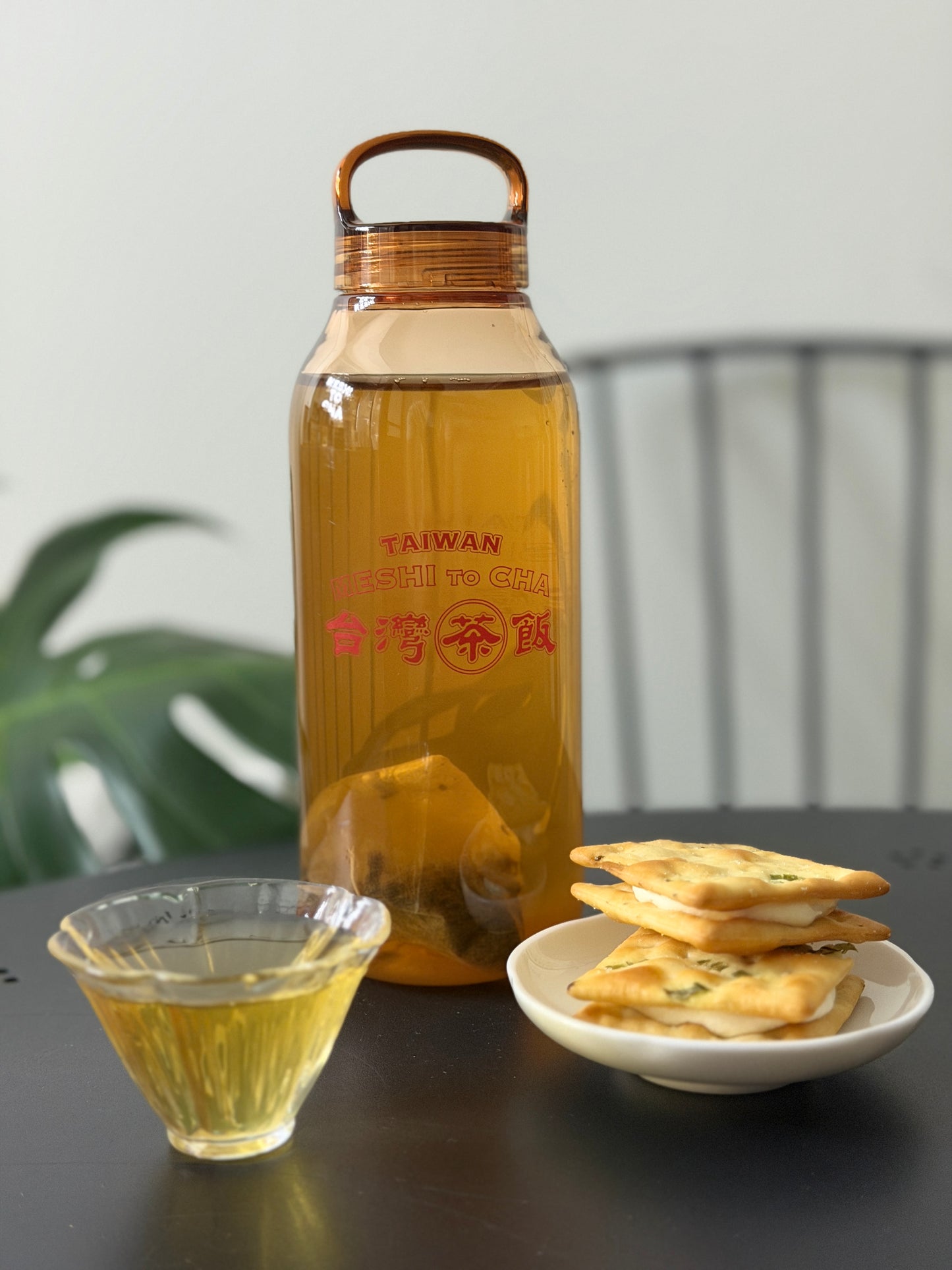 TAIWAN MESHI to CHA bottle 500ml (KINTO collaboration)