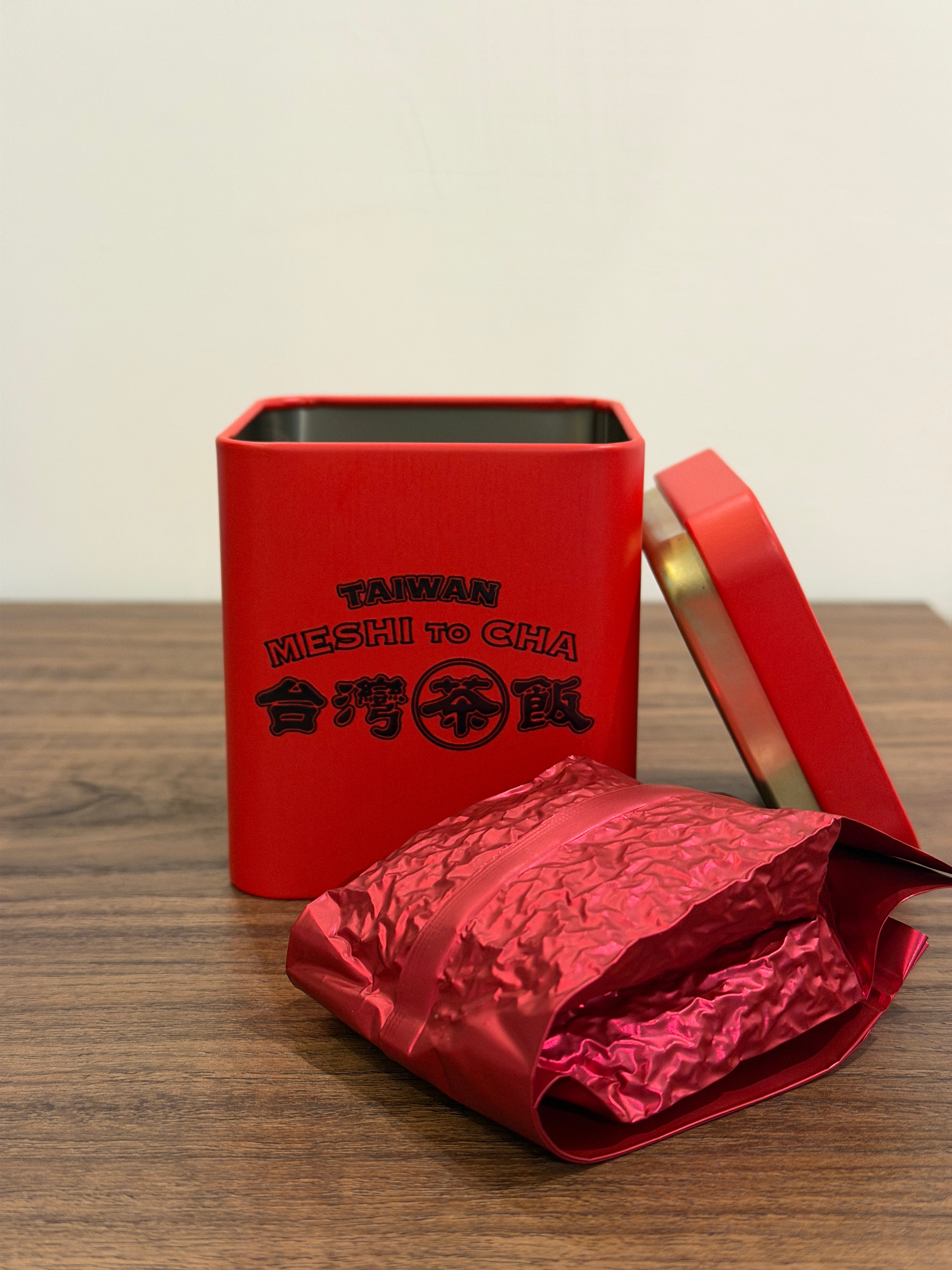 香日子】台湾茶 花香 紅烏龍茶（花の香りのリラックス）紅烏龍 お茶缶