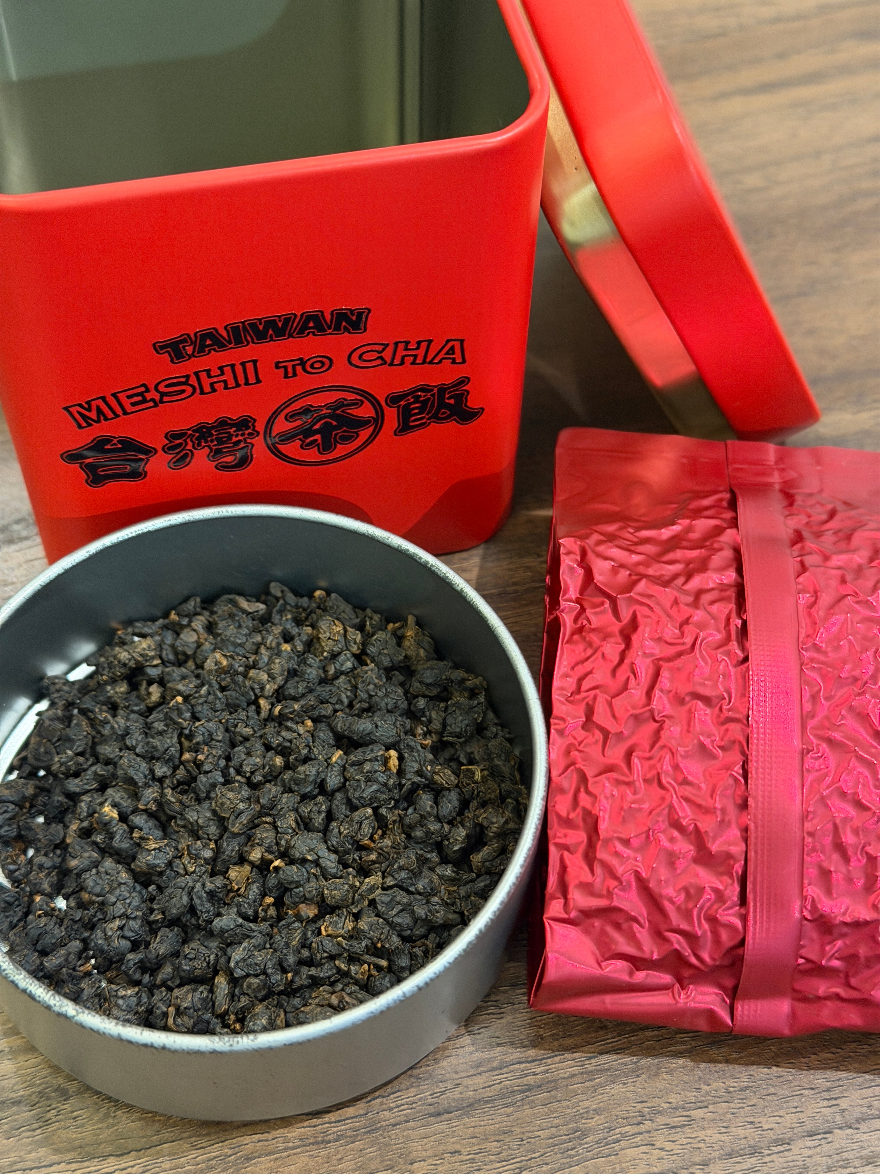 香日子】台湾茶 花香 紅烏龍茶（花の香りのリラックス）紅烏龍 お茶缶